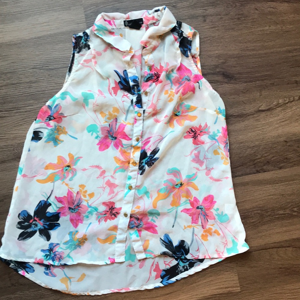 Foley floral button up tank.